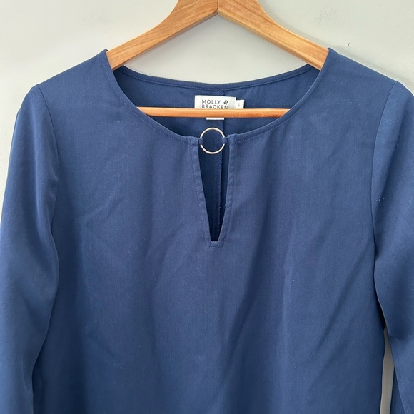 Molly Bracken NWOT Navy Blur V-Neck Cut Out Flare Sleeve A-Line Mini Dress - Picture 4 of 6